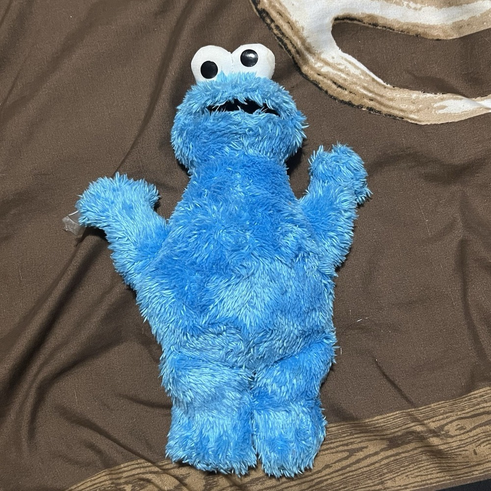 Hasbro Sesame Street Cookie Monster 2013 Soft Plush Stuffed Animal 10"
